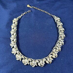 Vintage Coro Gold-Tone Leaf Necklace With Adjustable Chain & Hook Closure